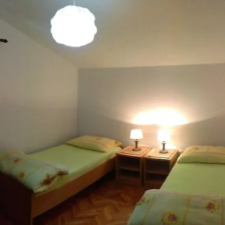 - Diklo 5913b Apartment *