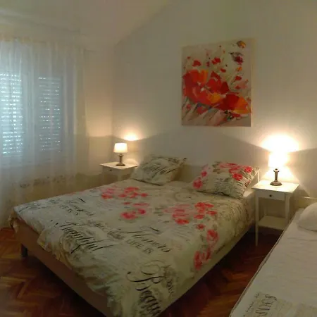 - Diklo 5913b Apartment